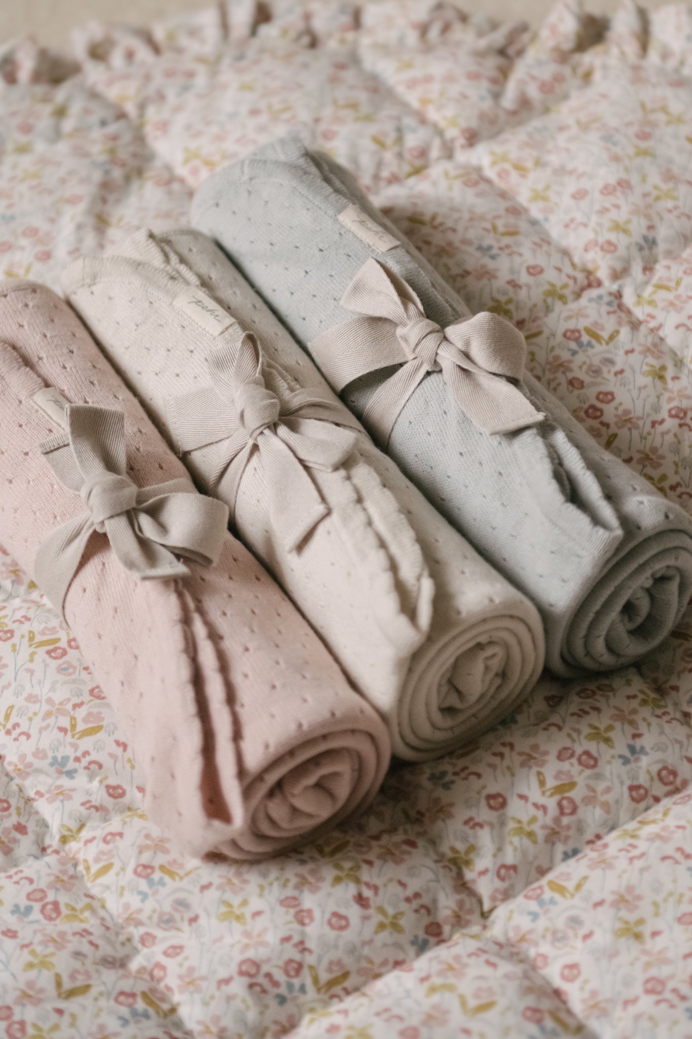 Pehr-Dotty Knit Gift Set-Natural-Baby-3