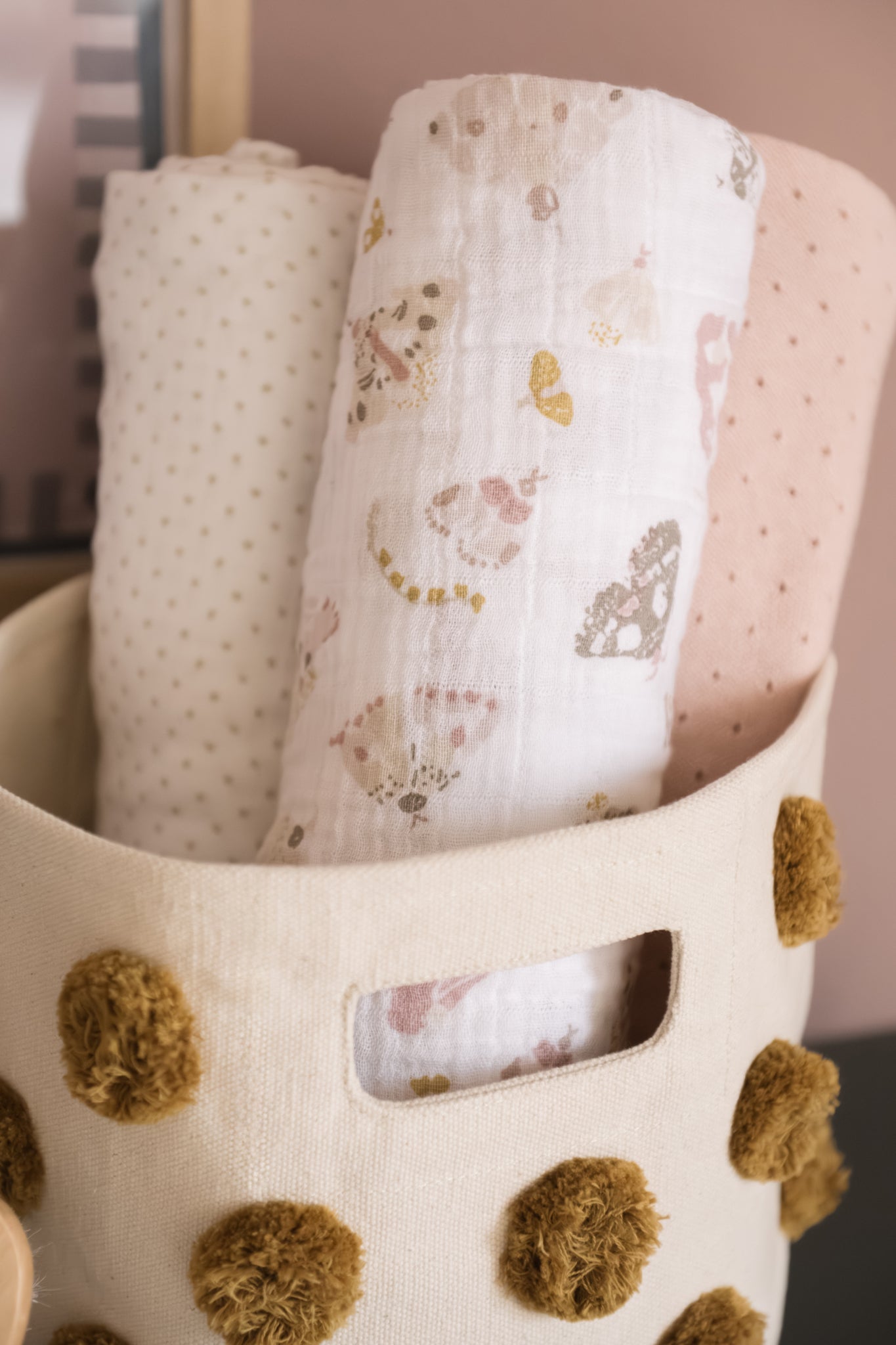 Pehr-Swaddle-Daydreamer-3