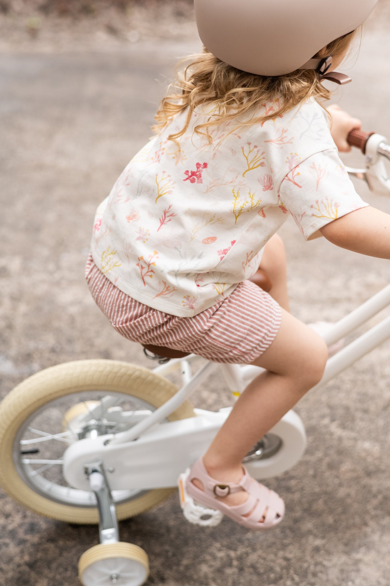 Dropped Shoulder Short Sleeve T-Shirt- Sea Bloom