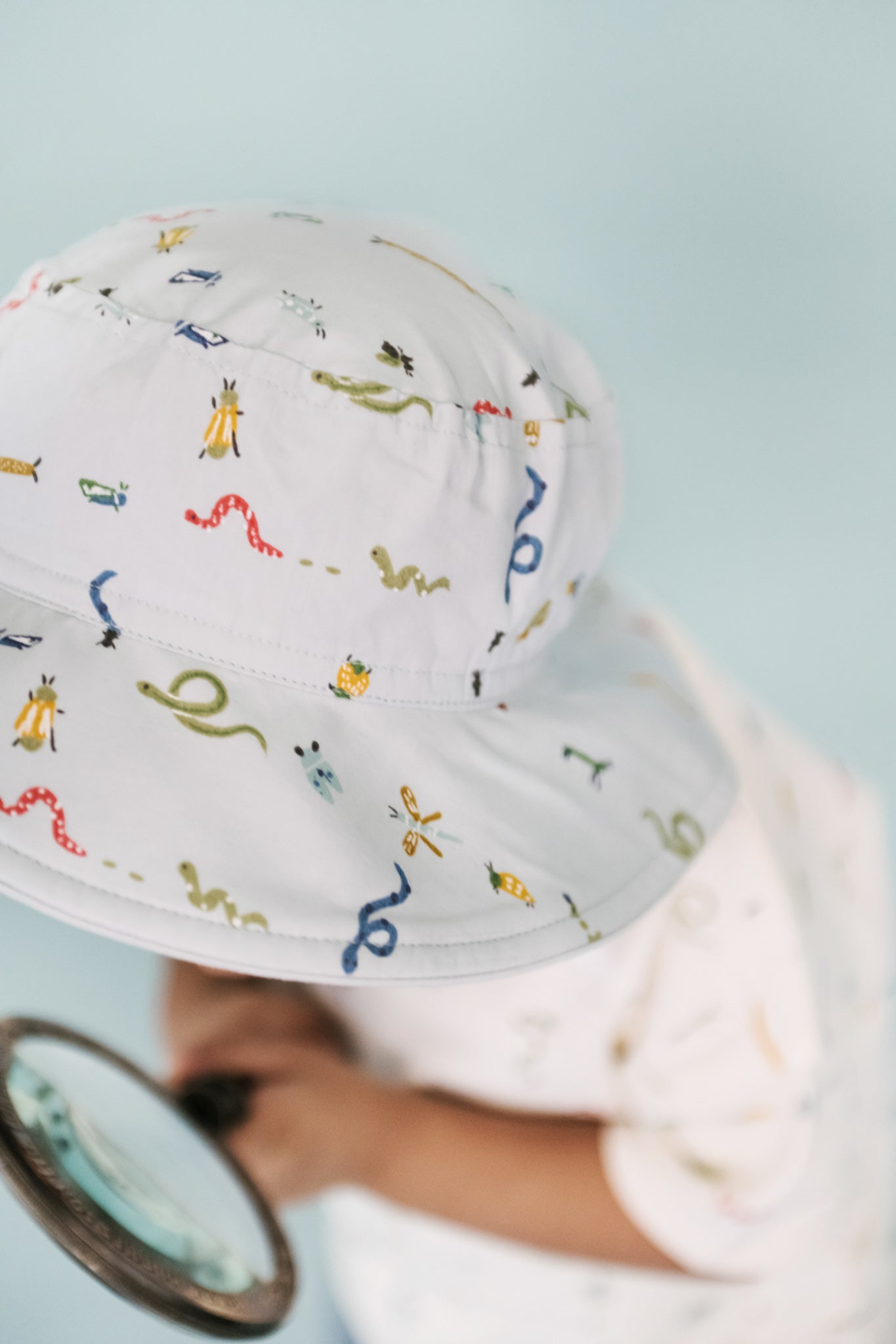 Pehr-Bucket Hat-Crawling Critter Blue-2