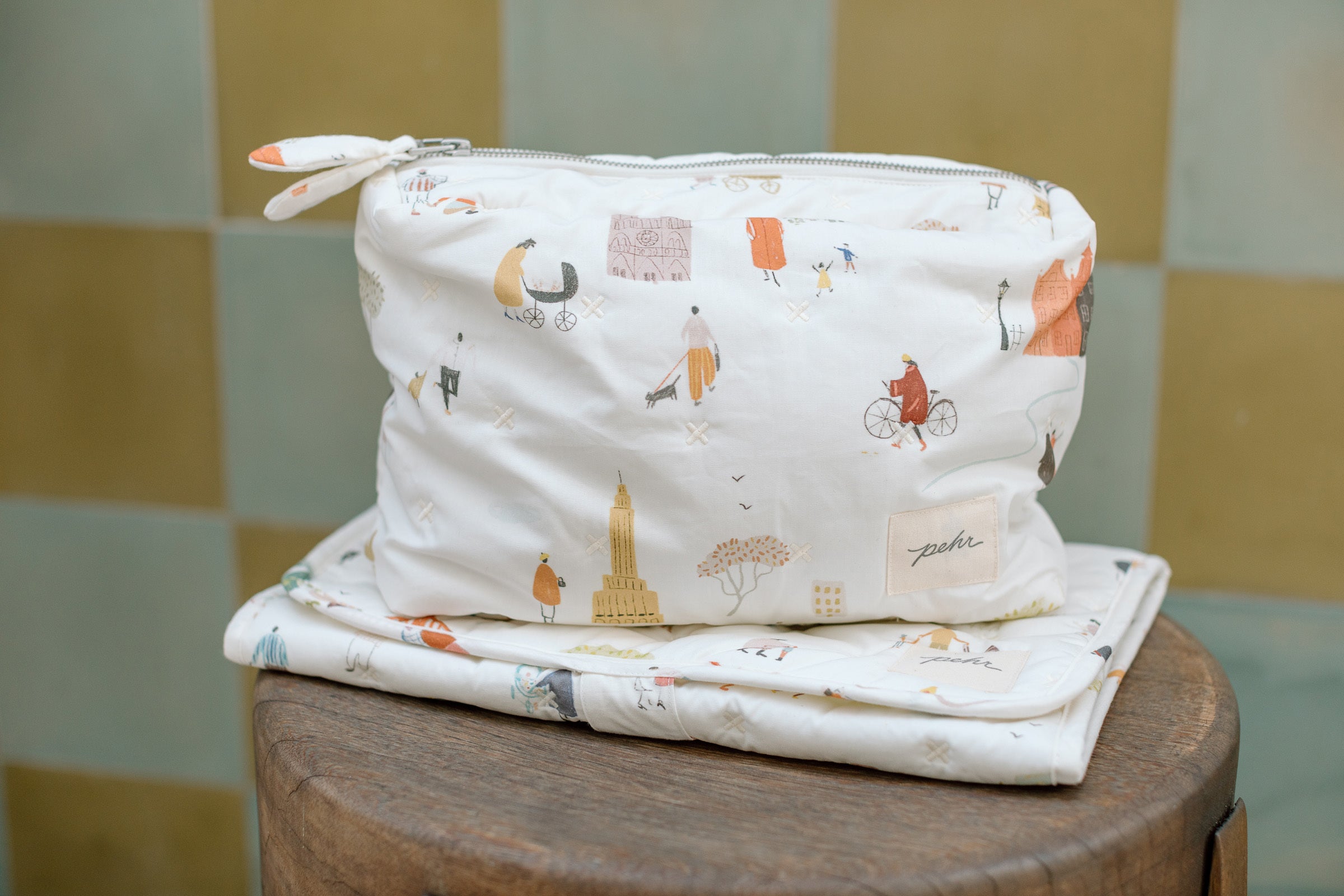 Pehr-On The Go Pouch-Explore the World Medium-4