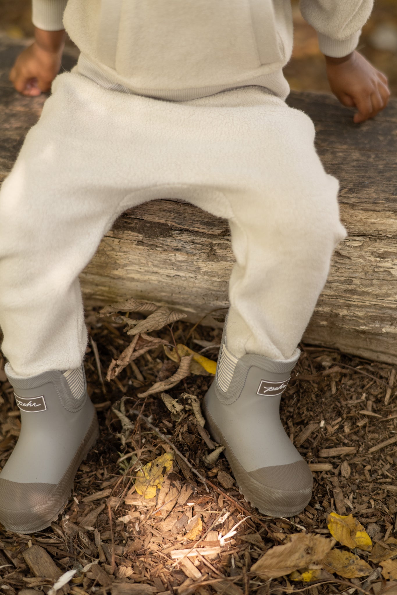 Pehr-Pathfinder Boot-Seal-4