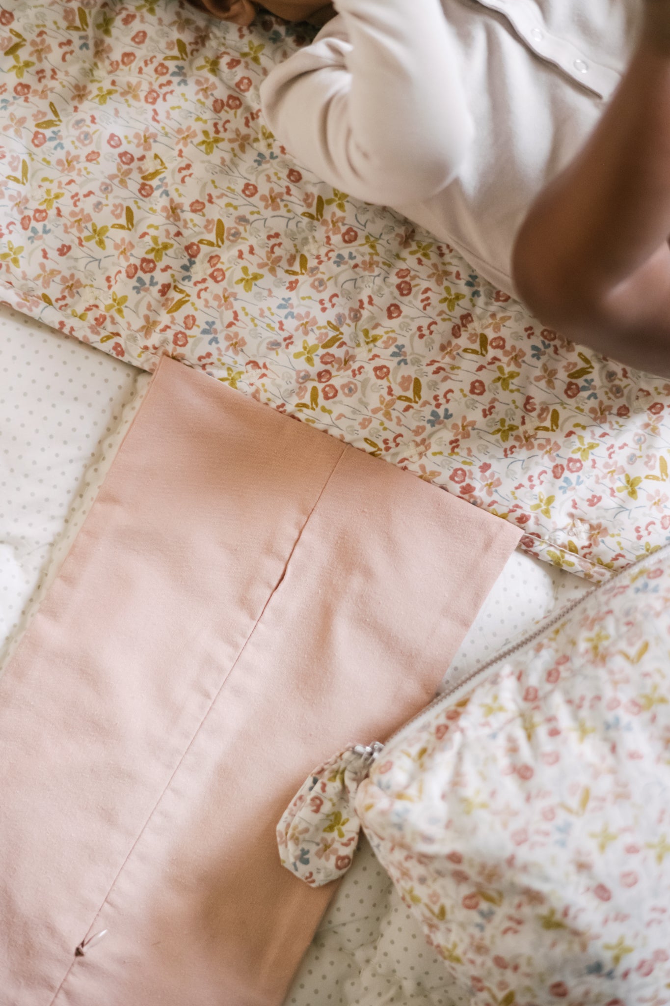 On The Go Pouch-Floret