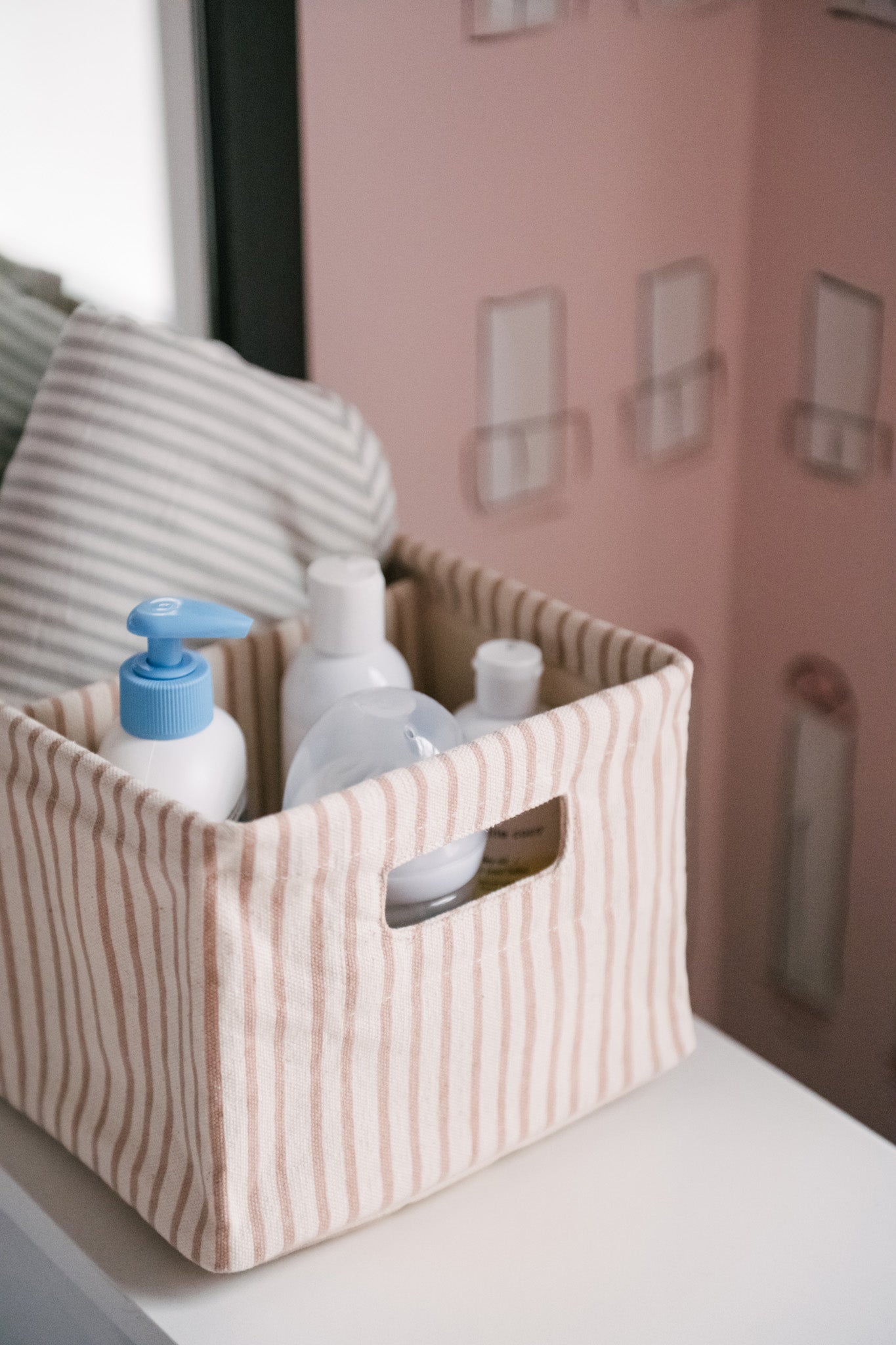 Pehr - Printed Hideaway Caddy - Stripes Away Petal -2