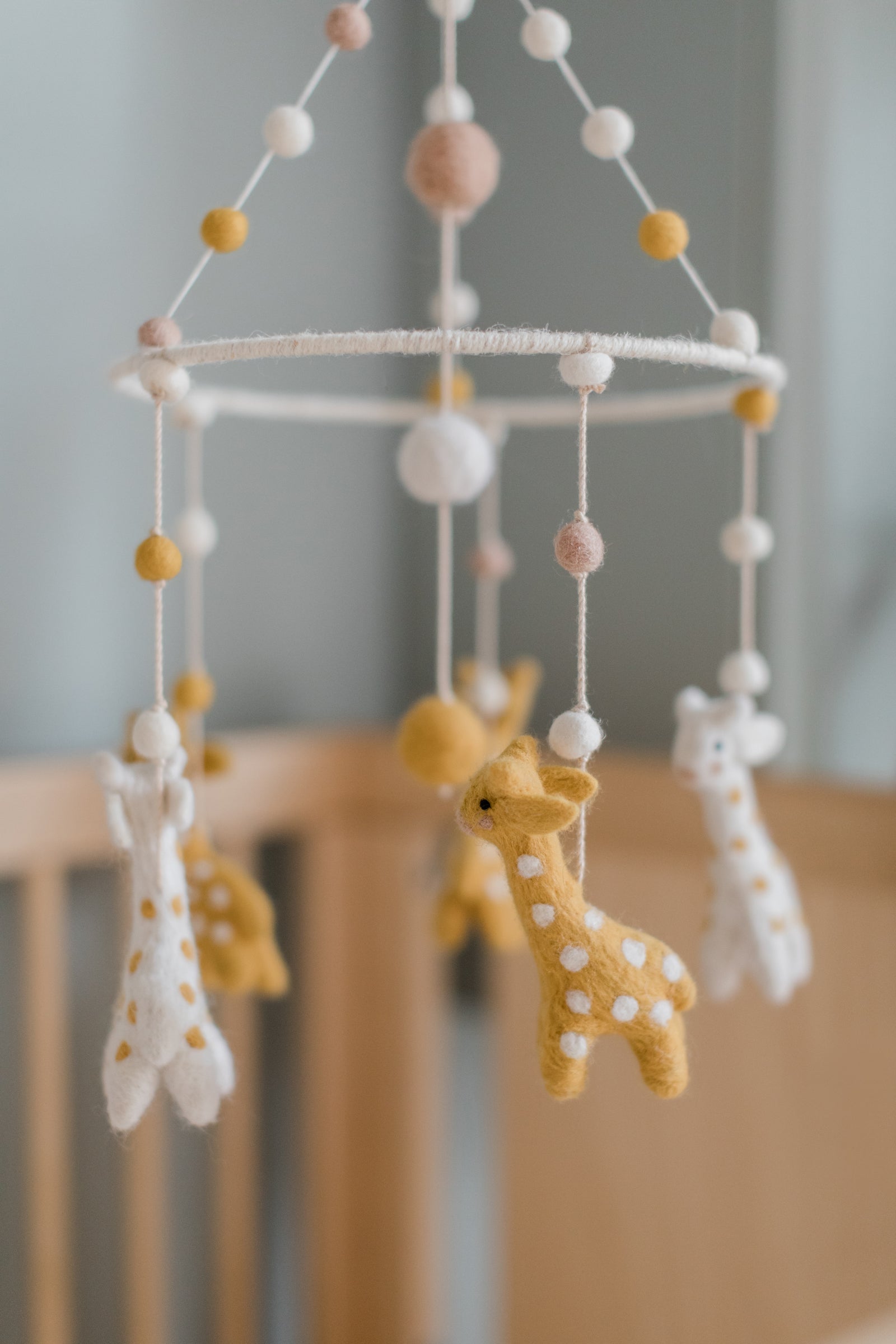 Pehr-Classic Mobile-Gentle Giraffe-2